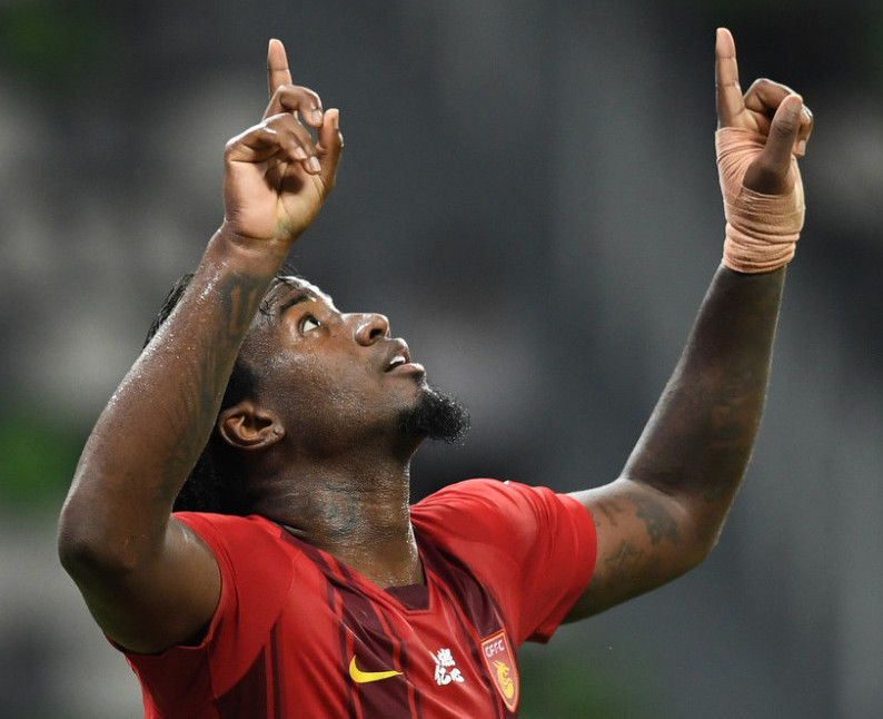 马科斯·维尼修斯·阿马拉尔·阿尔维斯