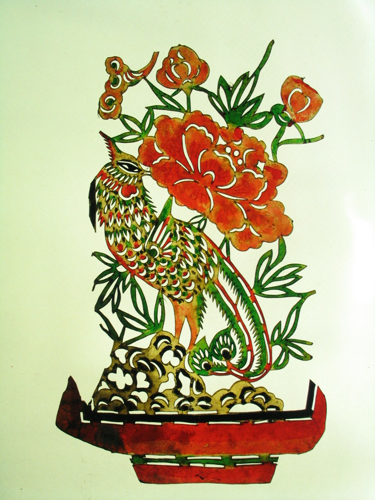  p data-id="gnfkzqh0k6">孔雀牡丹是中华民国衬景-花草树木类皮影,所