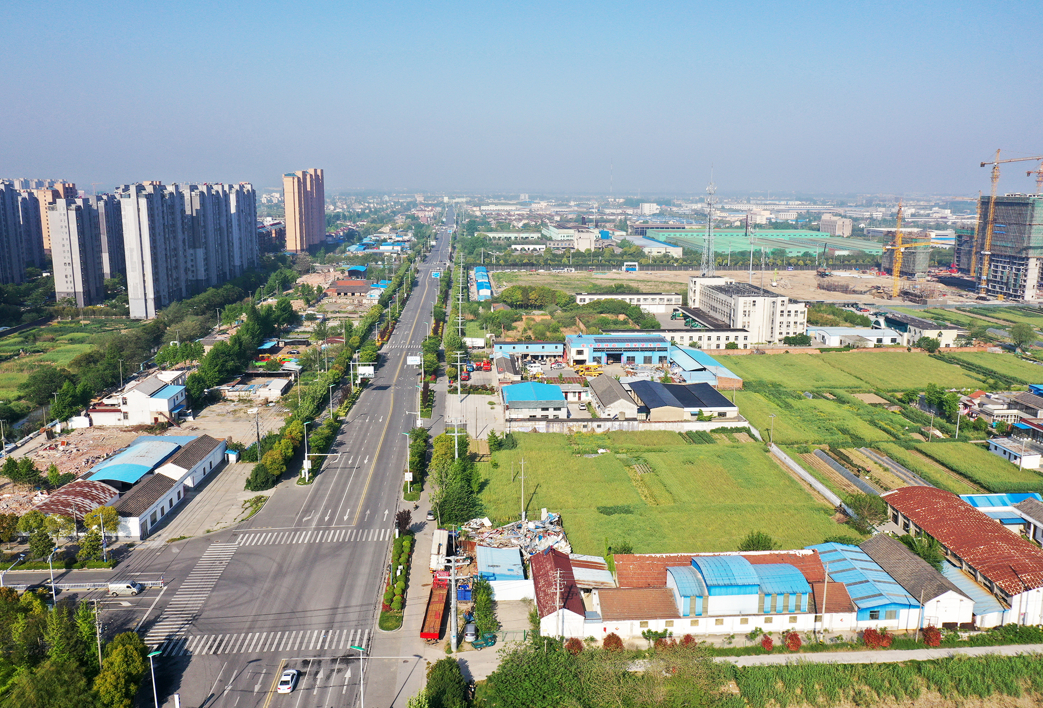  p>东台—灵武公路,简称东灵线,是中国境内的普通