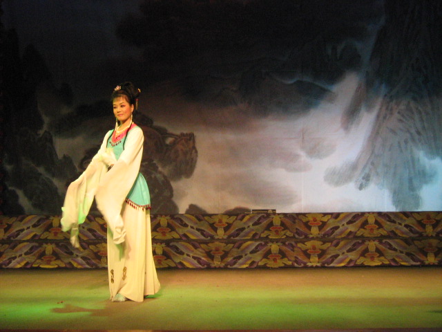 rlczz36">郑玉兰,女, a target="_blank" href="/item/黄梅戏/2677"