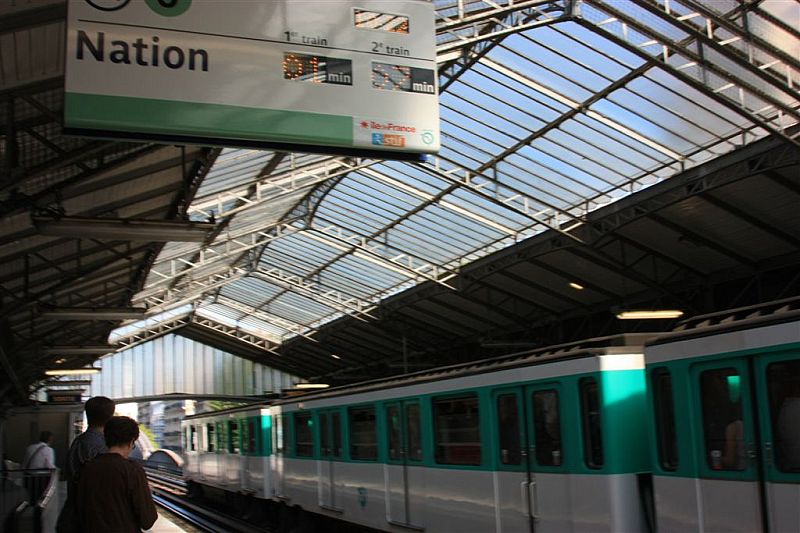  p>巴黎地铁(法语:métro de paris)是法国巴黎的地下 a target="