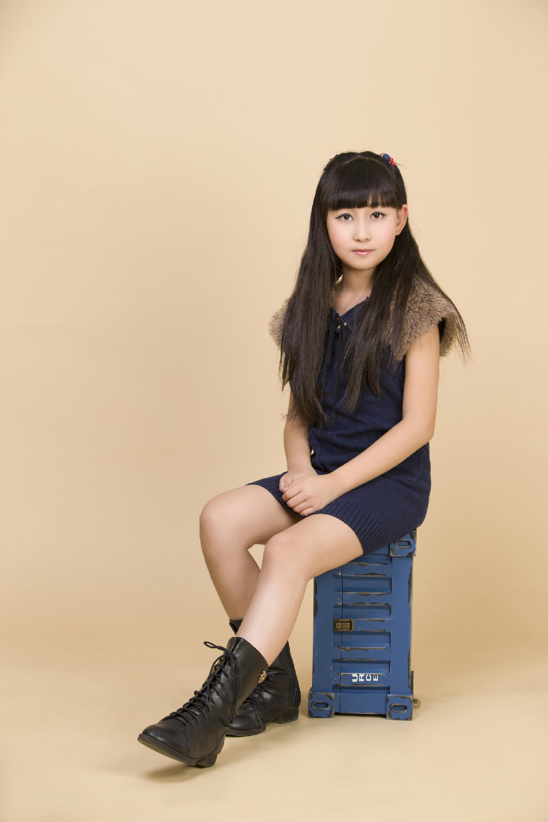  p>杨烁,2005年1月26日出生于北京,中国内地女歌手.