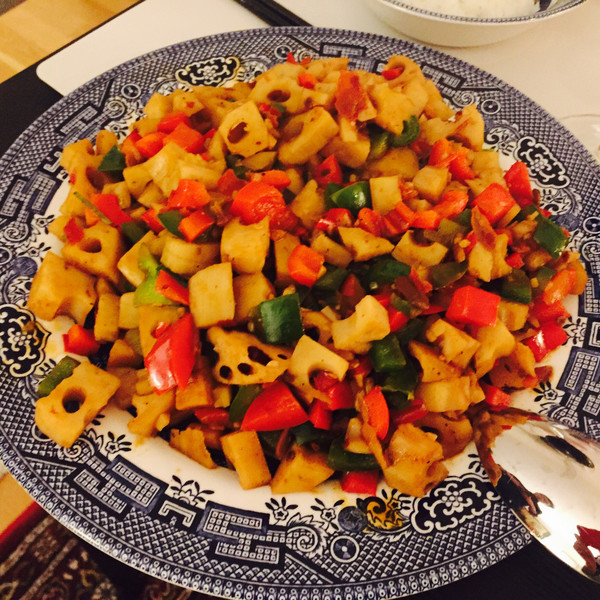 辣酱蒜蓉炒藕丁