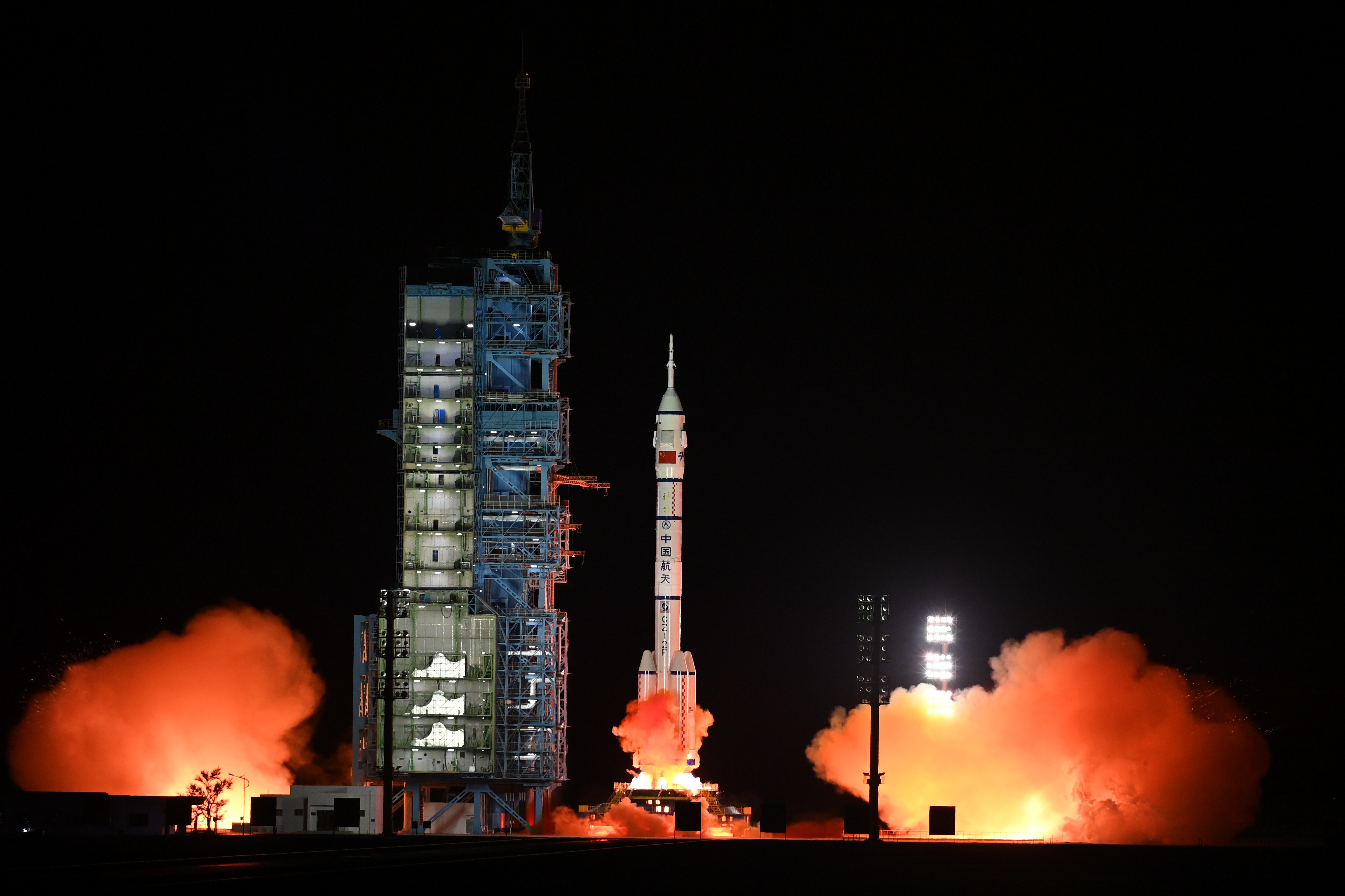 launch centre,简称jslc) /i>又称"东风航天城",是原总装备部20基地
