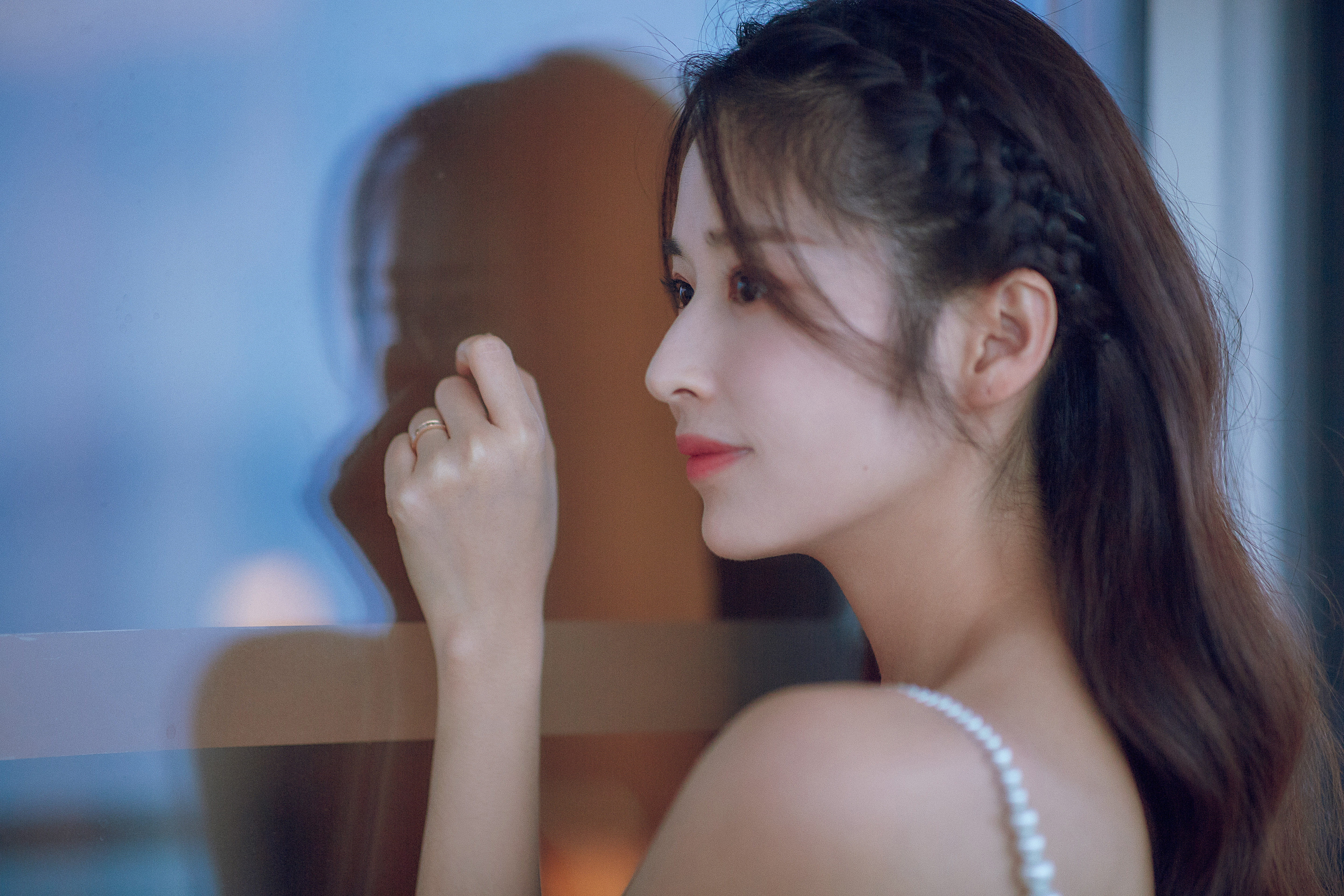  p>颖儿(本名刘颖),1988年12月12日生于湖南省常德市,中国内地女演员