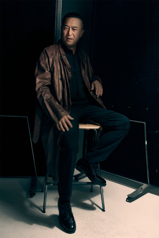 年4月8日出生于陕西省西安市,祖籍陕西省安康市,中国内地影视男演员