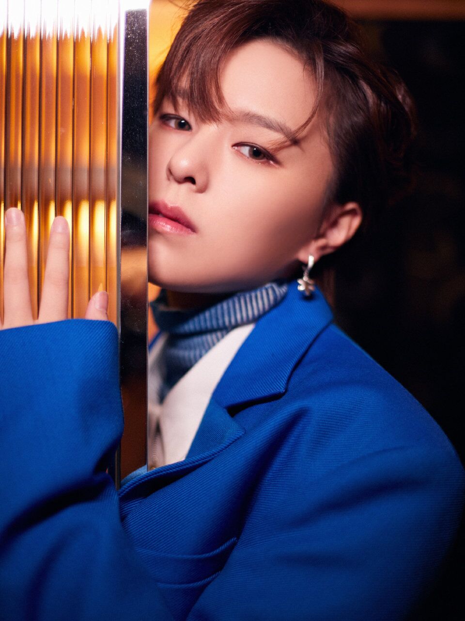  p>杨芸晴(sunnee),1996年9月28日出生于泰国曼谷,泰籍华裔女歌手