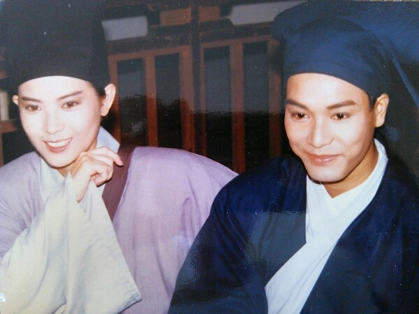 《万家传说》是 a target="_blank" href="/item/香港电视广播有限