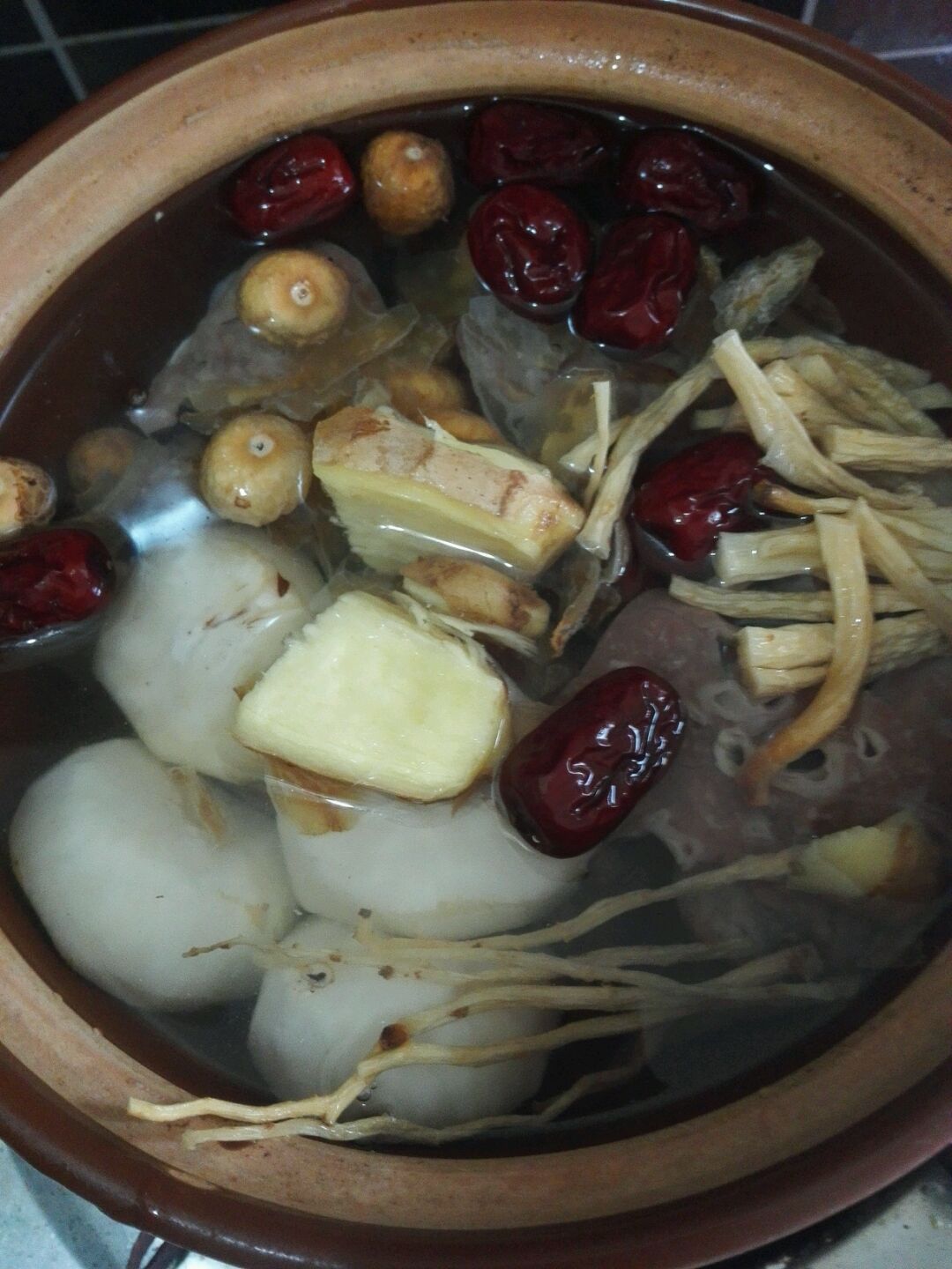 鱼腥草煲猪肺肺