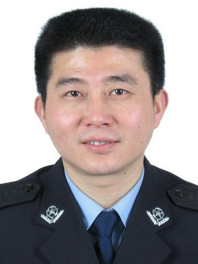 李建文