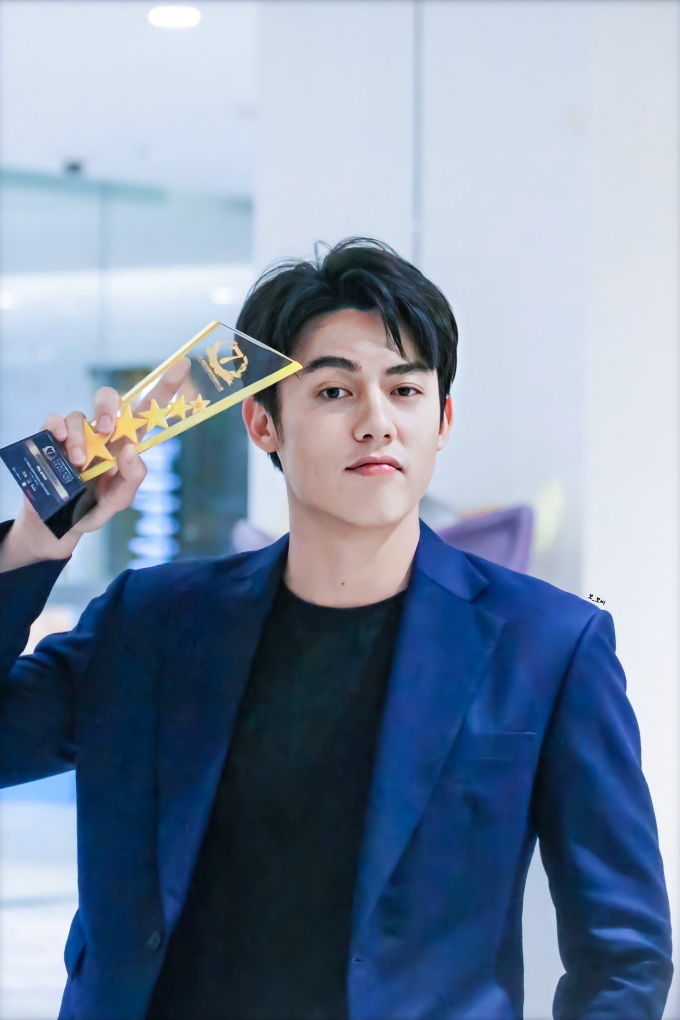  p>普林·苏帕拉(mark),1990年3月19日出生于泰国清迈,泰国男演员