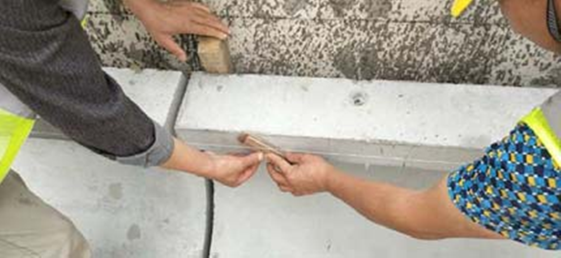 屋面女儿墙预制泛水构件制作及安装施工工法