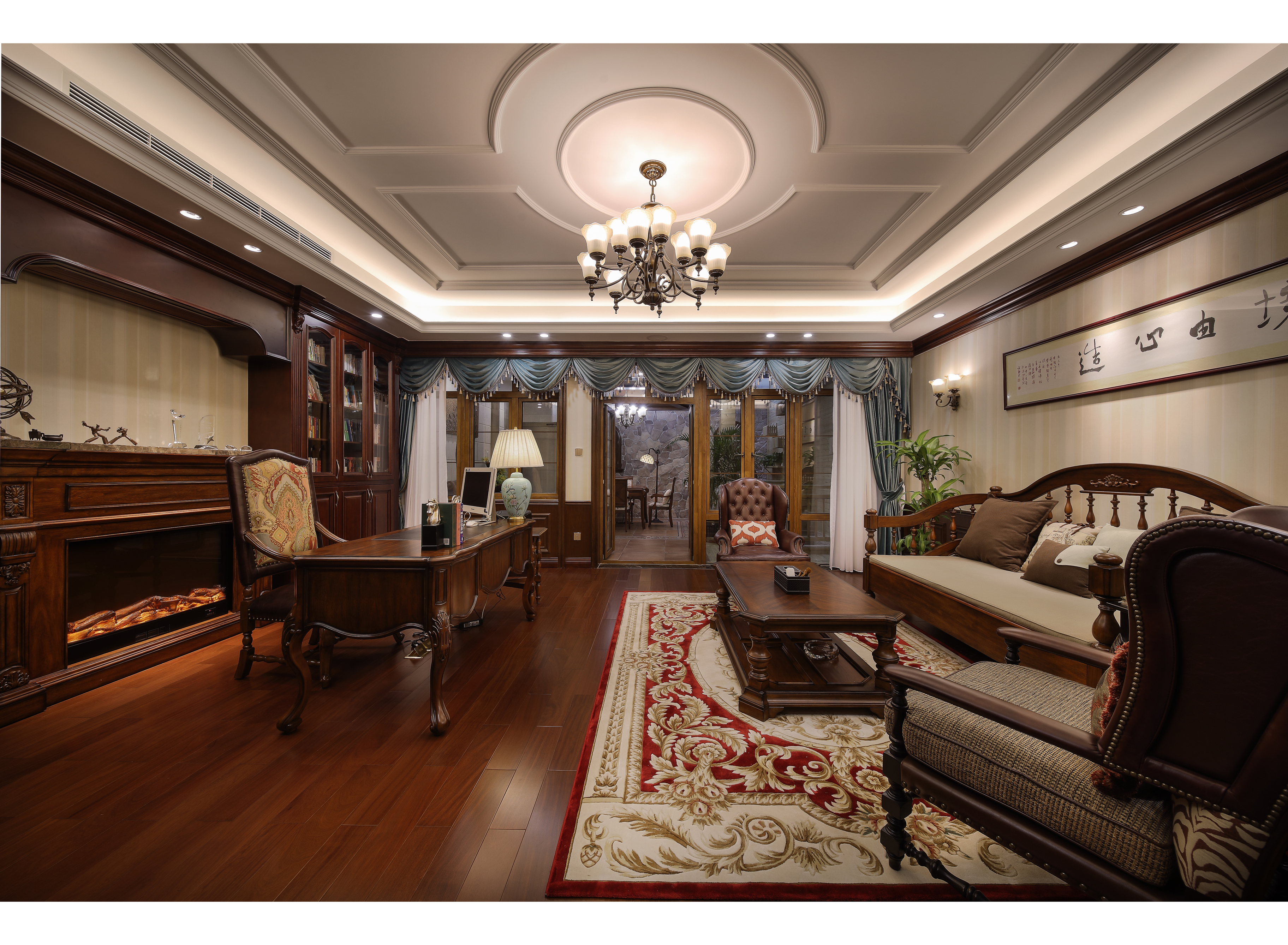  p data-id="gn8v1wmqxw">胡志华,男,中国人,汉族,现任深圳市名雕装饰