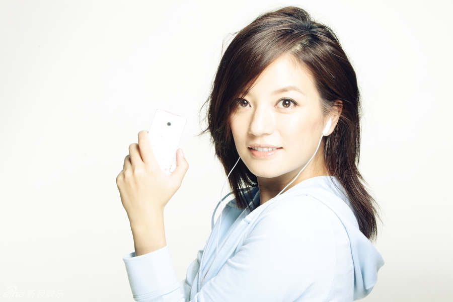  p>赵薇(vicki zhao),1976年3月12日出生于安徽省芜湖市,中国内地影视