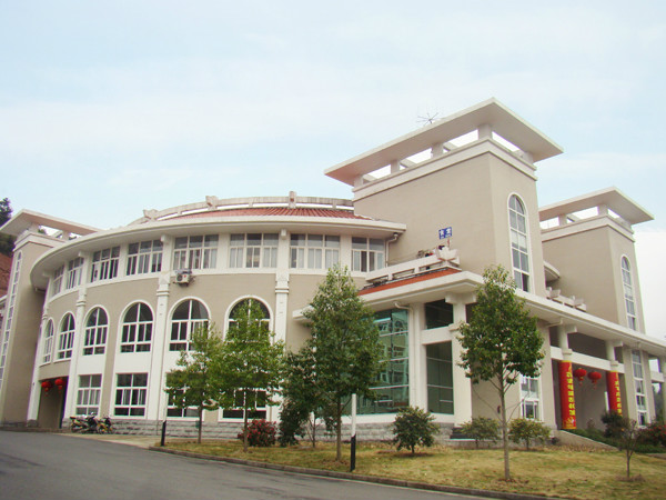 浙江省建德市新安江中学