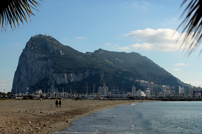  p>直布罗陀(strait of gibraltar)海峡,位于 a target="_blank" href