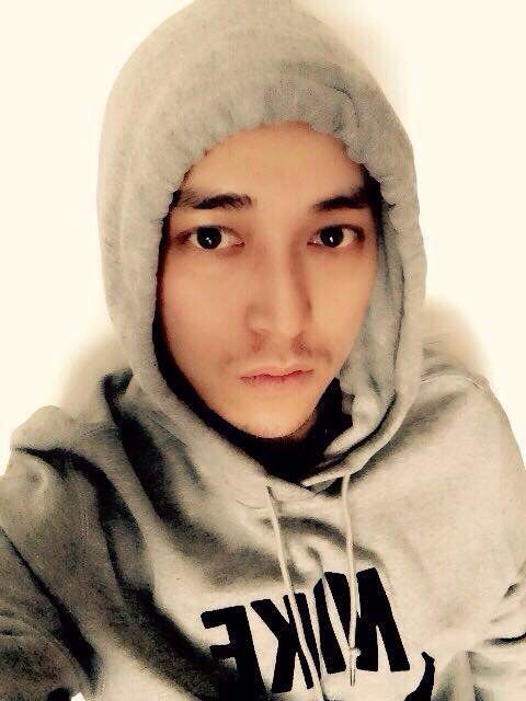  p>伯爵(johnny),原名付强,1982年7月4日出生于辽宁省抚顺市,华语流行