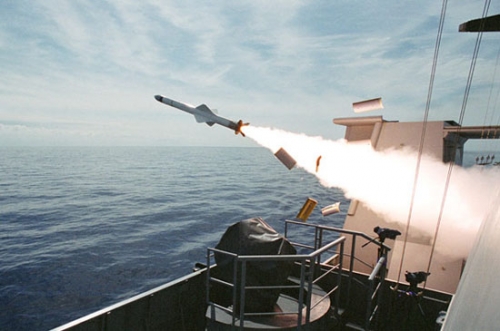 中国c-802反舰巡航导弹