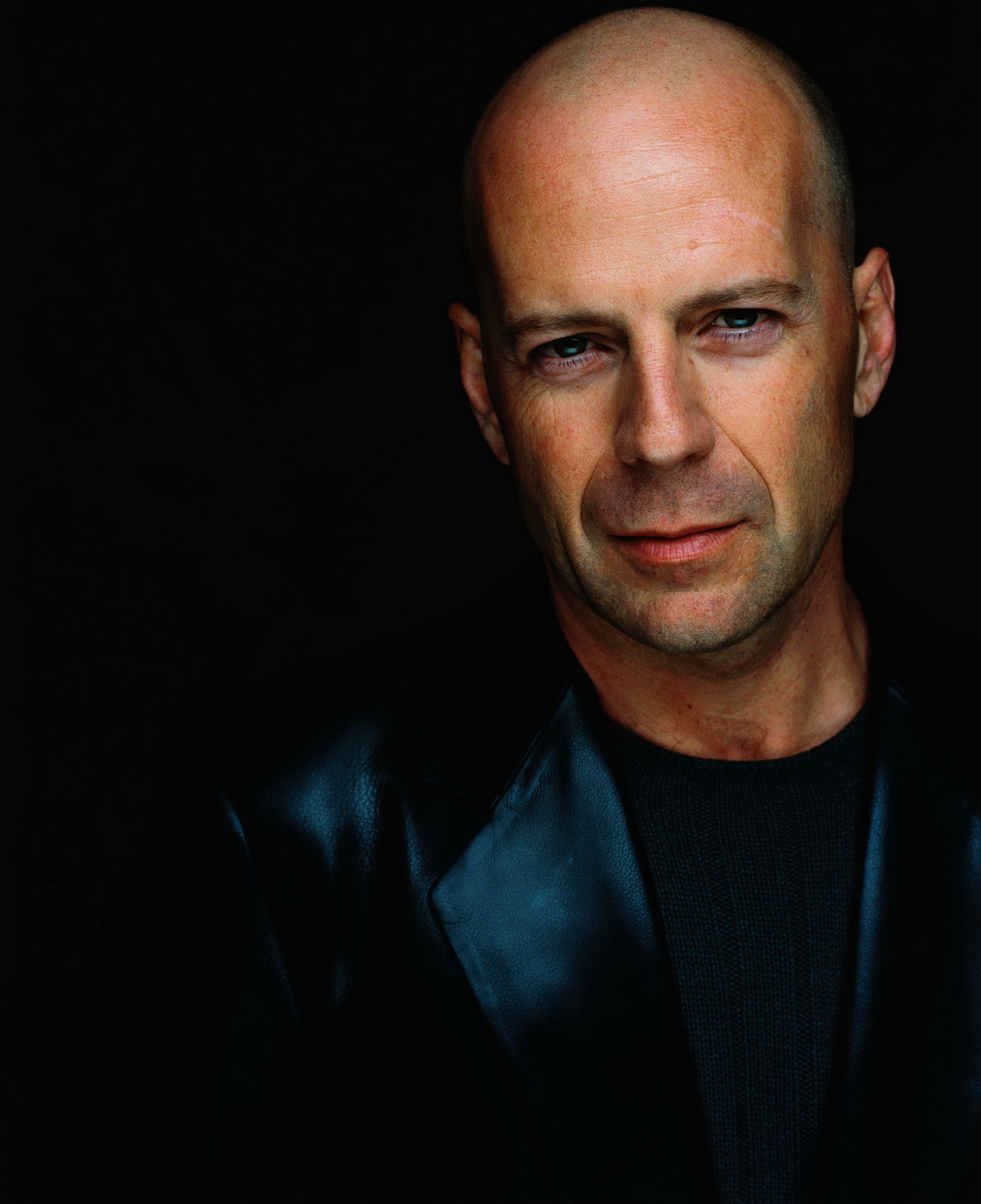  p>布鲁斯·威利斯(bruce willis),1955年3月19日生于西德,美国演员