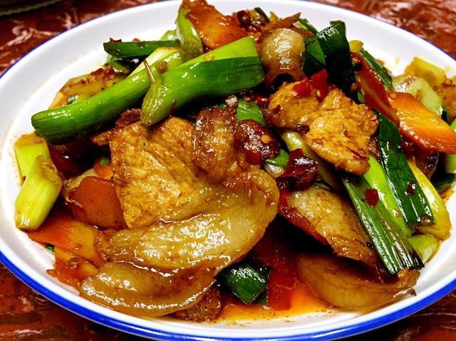 家常菜蒜苗火鸡排
