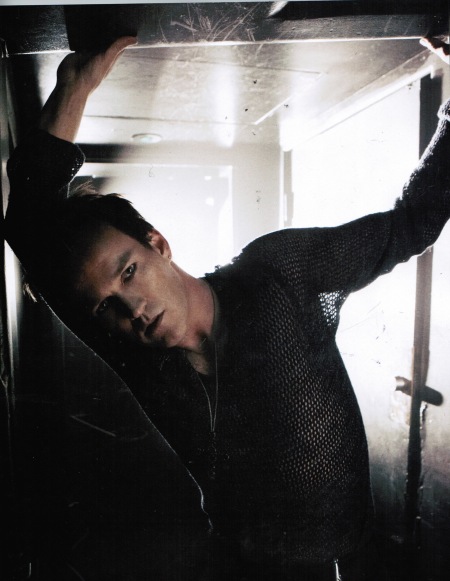  p>史蒂芬·莫耶(stephen moyer),1969年10月11日出生于英国 a target