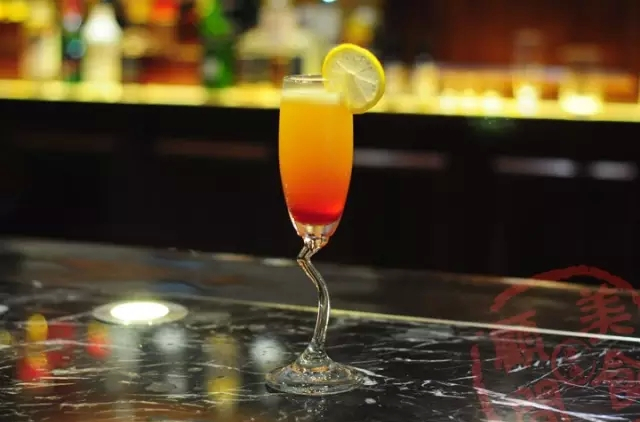 特基拉日出鸡尾酒