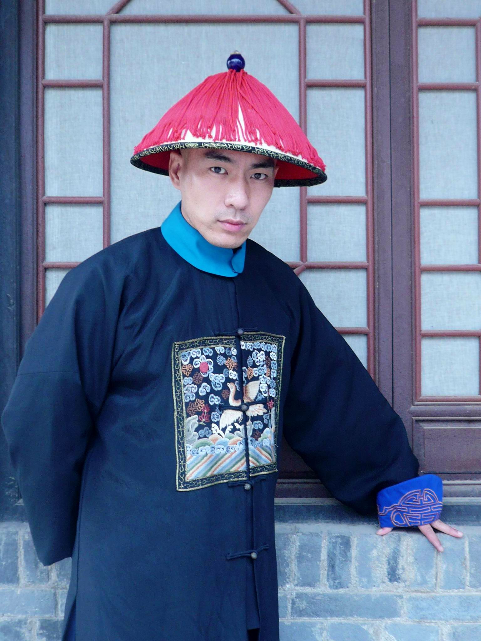  p>张胤哲,毕业于中央戏剧学院,中国内地男演员.