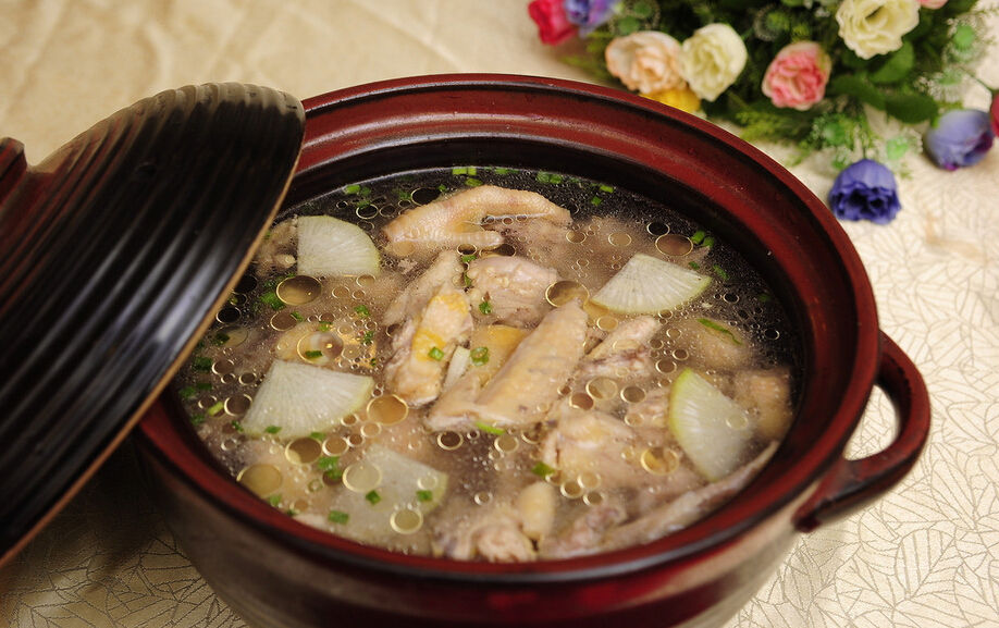 金线莲老母鸡汤