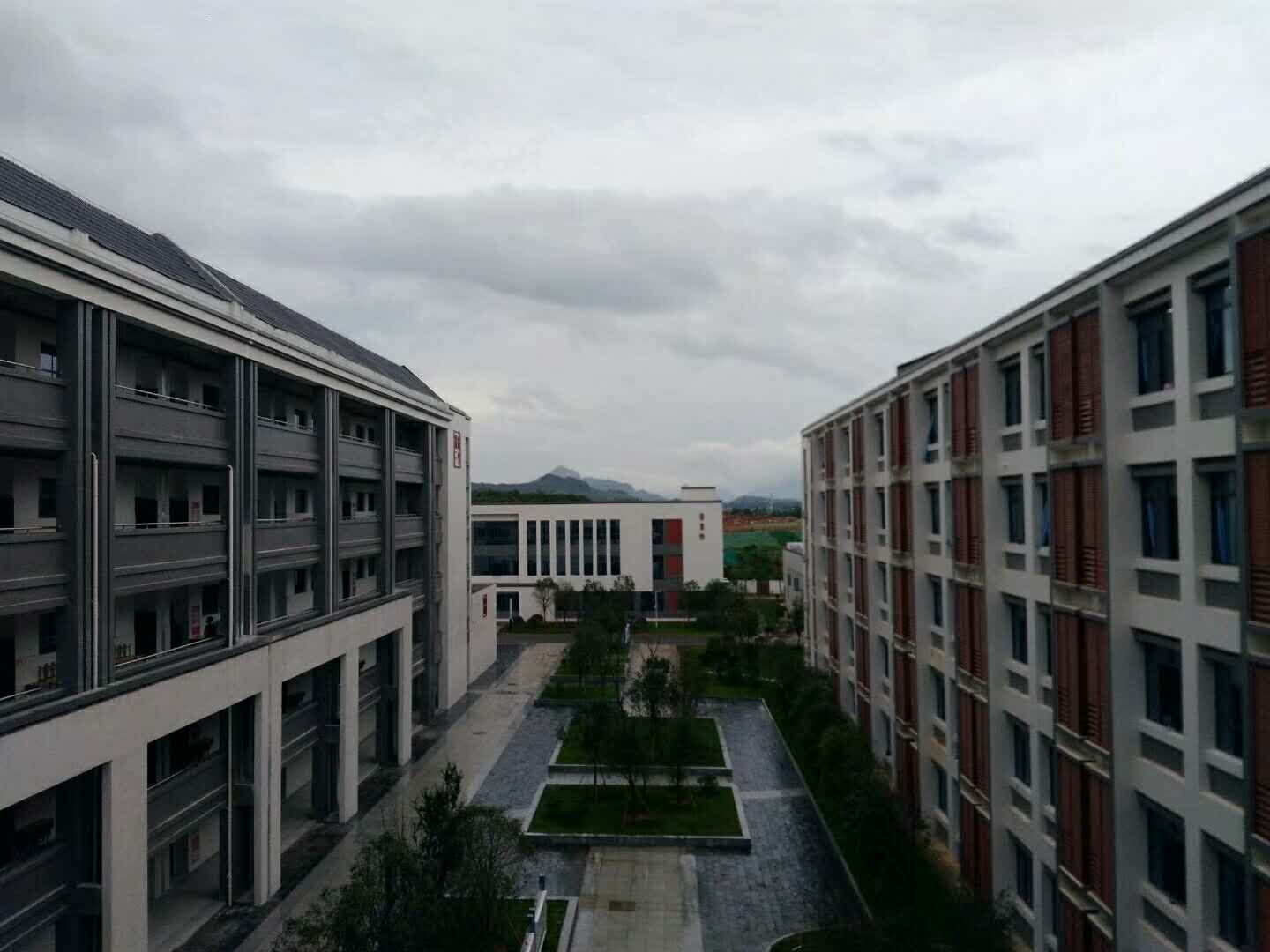  p>宜春市第九中学(宜春外国语学校)直属 a href="#" data-lemmaid="