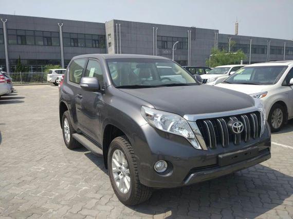  p>2012款普拉多霸道三门,是 a target="_blank" href="/item/广汽