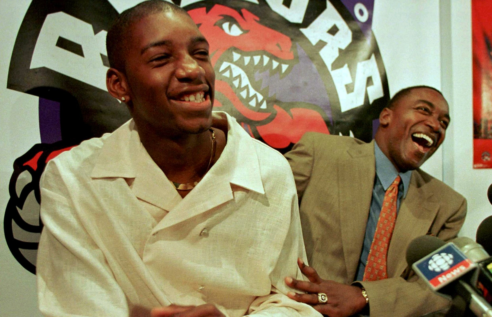  p>特雷西·麦克格雷迪(tracy mcgrady),简称"麦迪/麦蒂",1979年5月24