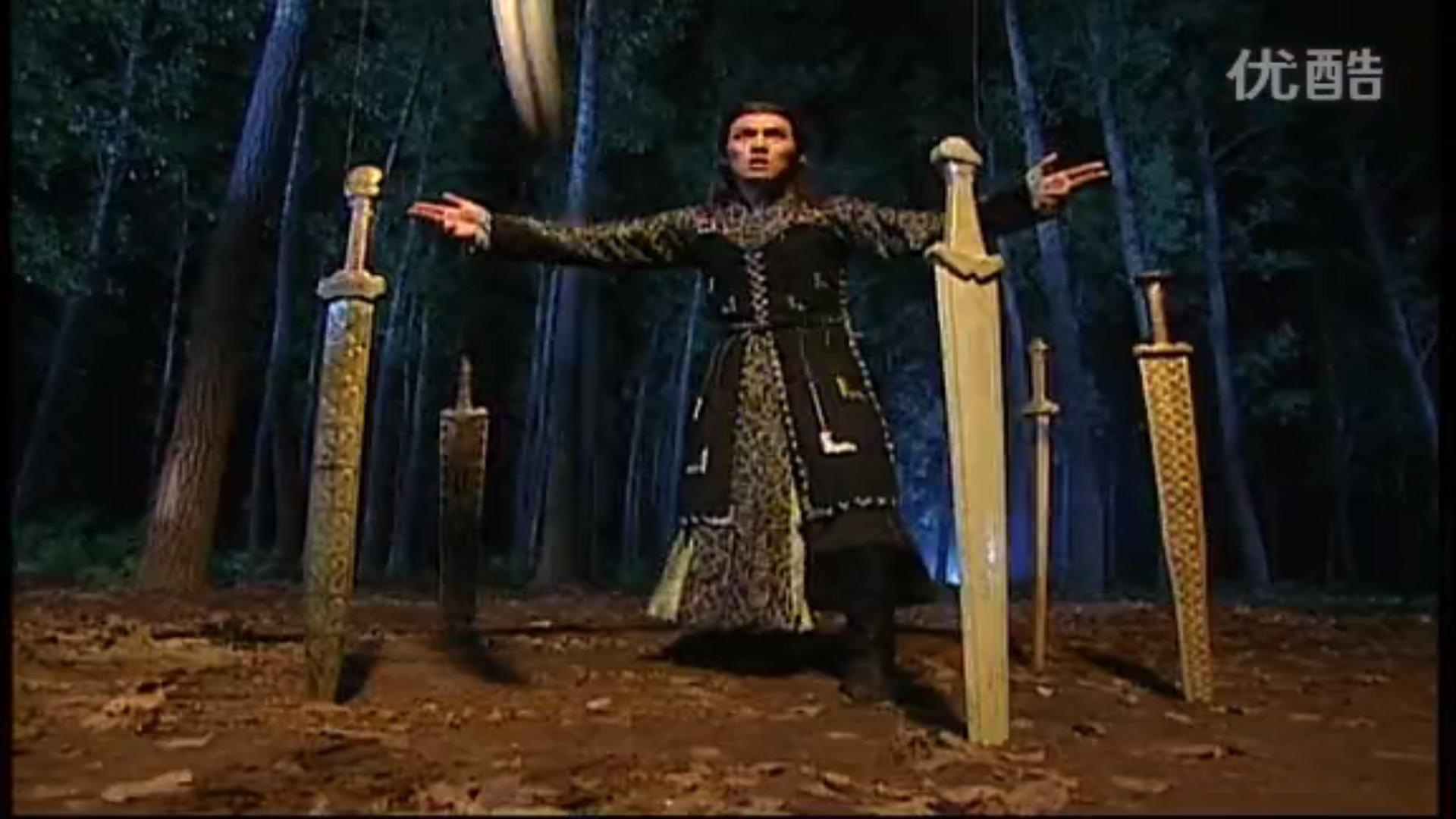 中的男性角色,他是年轻一代佼佼者,名剑山庄少庄主