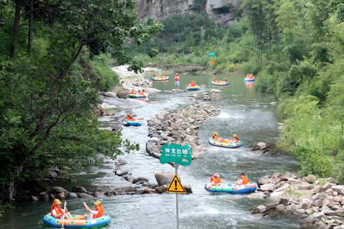  p>杭州仙山谷激浪漂流旅游景区地处杭州余杭区鸬鸟镇 a target="