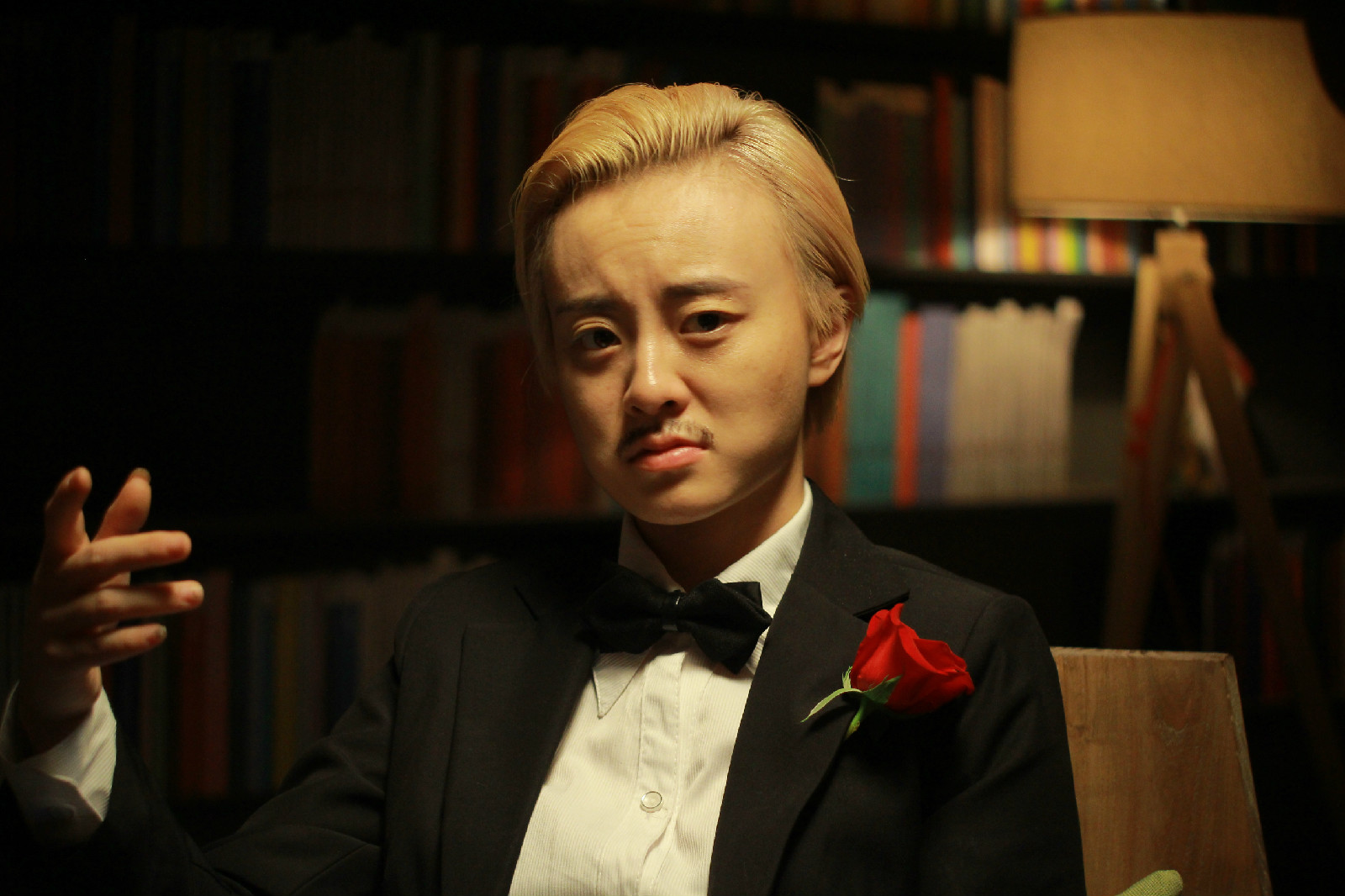  p data-id="go0drtwy74">陈垚(陈佩珊),中国内地女演员,毕业于 a