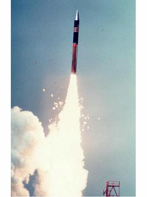 译文:侏儒),是20世纪80年代末期美国研制的陆基机动发射洲际弹道导弹