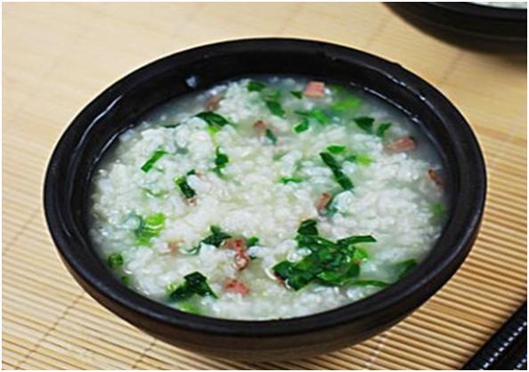 id="gnwh58vxt1">青菜瘦肉粥,是一道家常菜,主要制作材料是小油菜