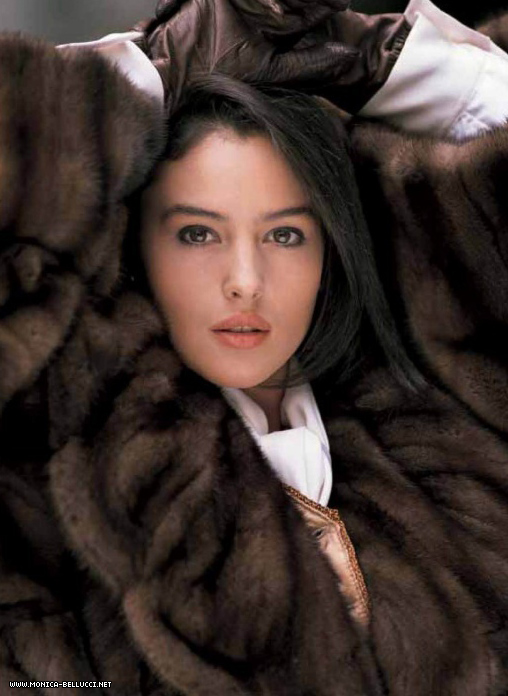  p>莫妮卡·贝鲁奇 i>(monica bellucci) /i>,1964年9月30日出生于