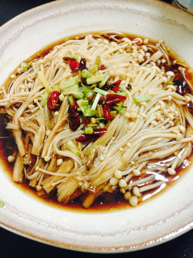 金针菇凉拌