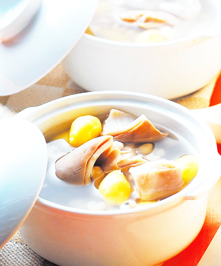 白果薏米猪肚汤