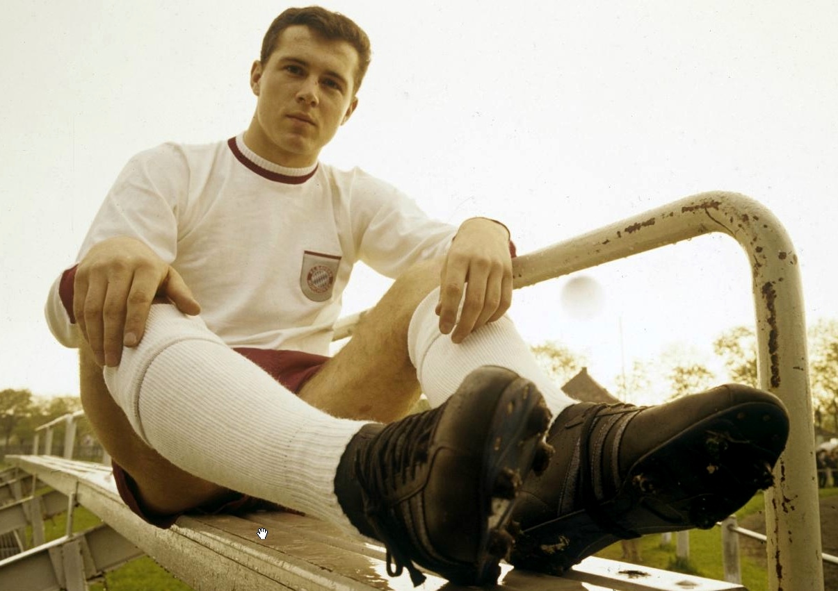  p>弗朗茨·贝肯鲍尔(franz beckenbauer),1945年9月11日出生于德国