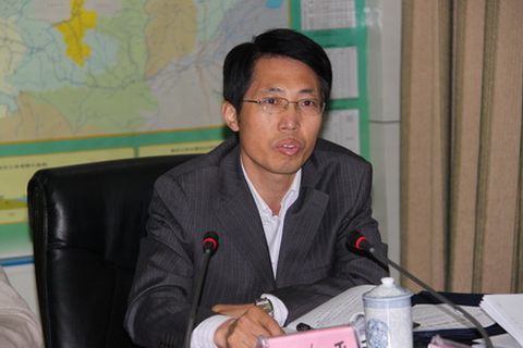  p>张存平,男,1963年3月出生,汉族,宁夏中卫人,1982年7月参加工作