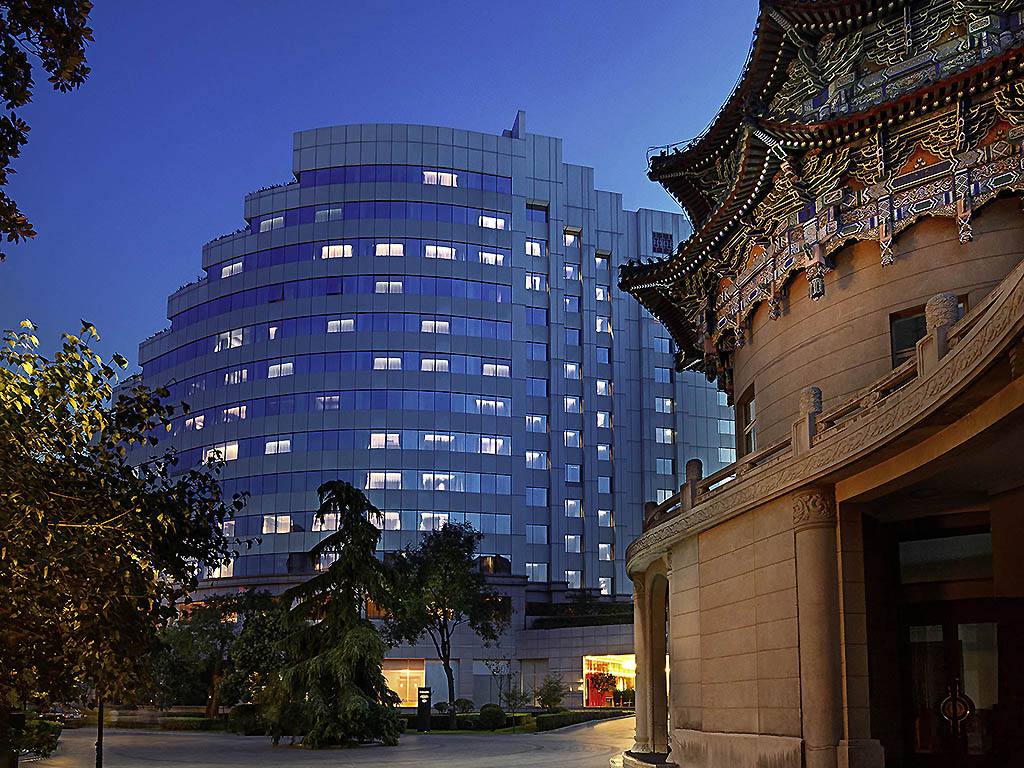  p>西安索菲特人民大厦(全称:陕西人民大厦有限公司西安索菲特酒店)