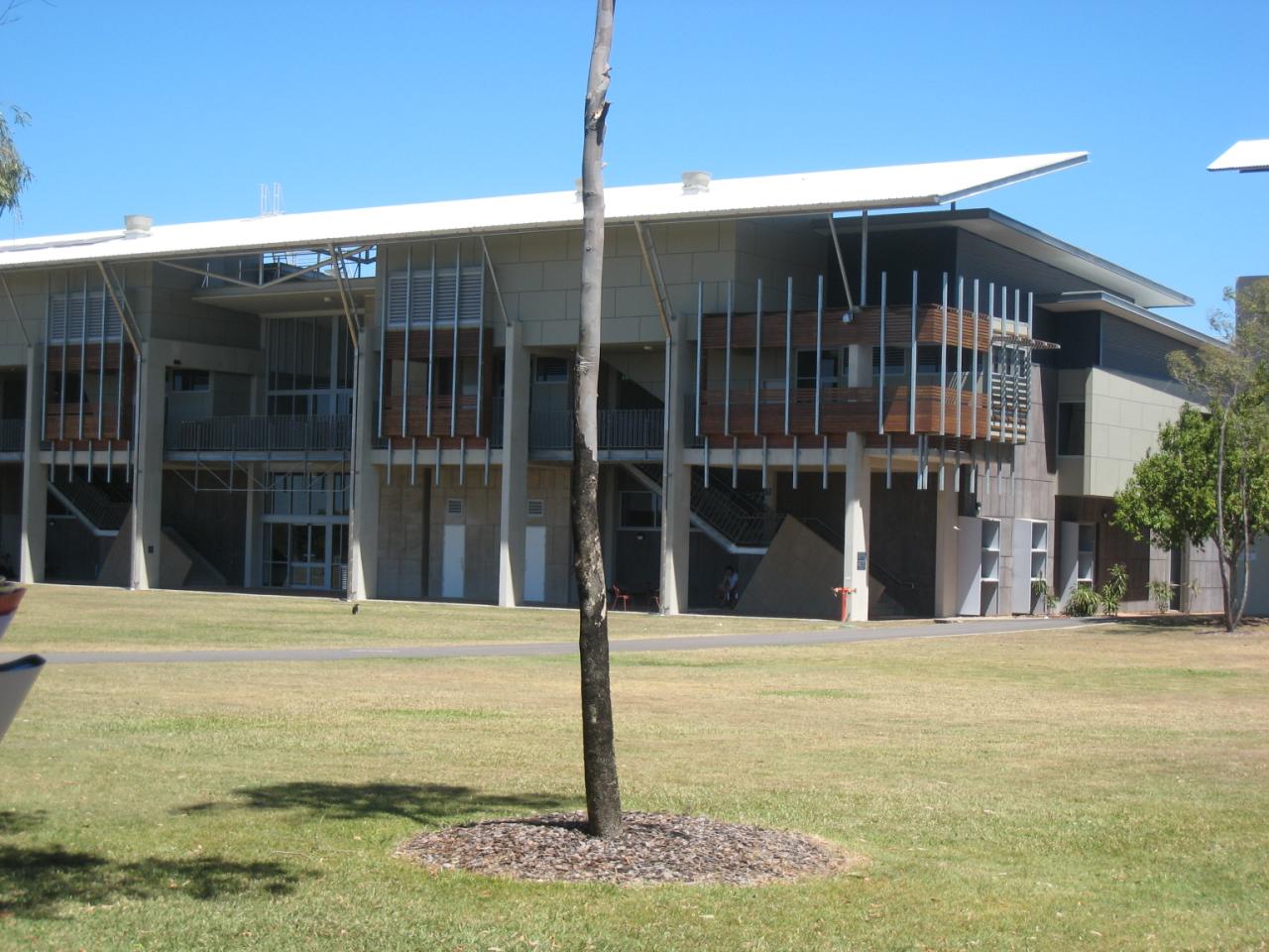  p>阳光海岸大学(university of the sunshine coast)是 a target="