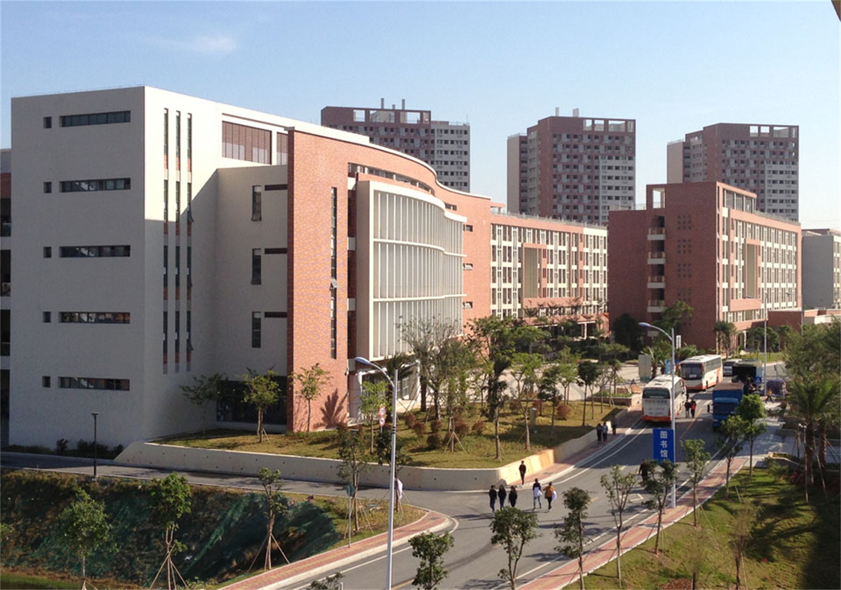  p>广州医科大学(guangzhou medical university)位于 a target="