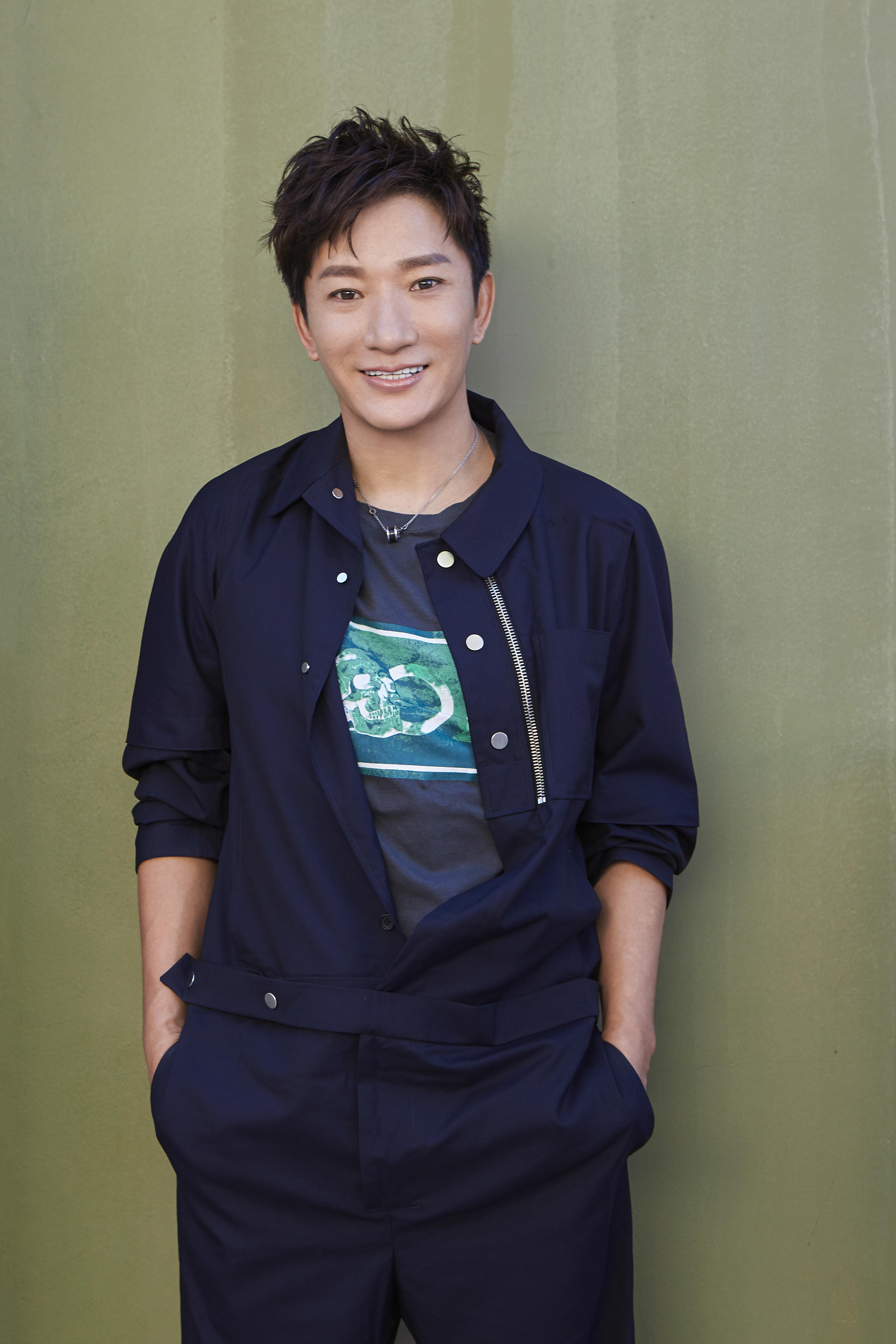 ,11月5日出生于山西省大同市,中国内地流行男歌手,影视演员,<