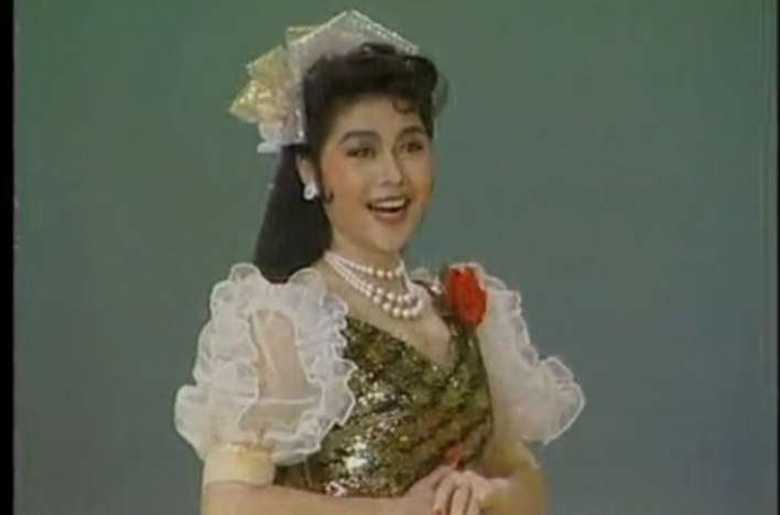  p>李静娴,女中音歌唱家. /p>