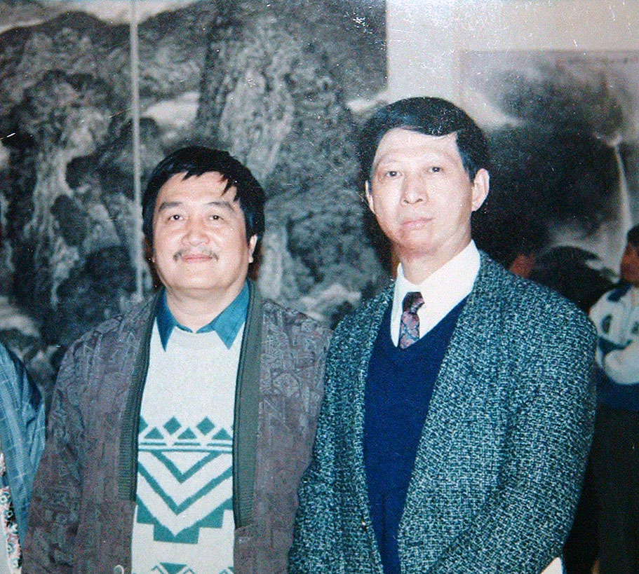 现为中国美术家协会广西分会会员,桂林市中国画研究会副会长,风格特点