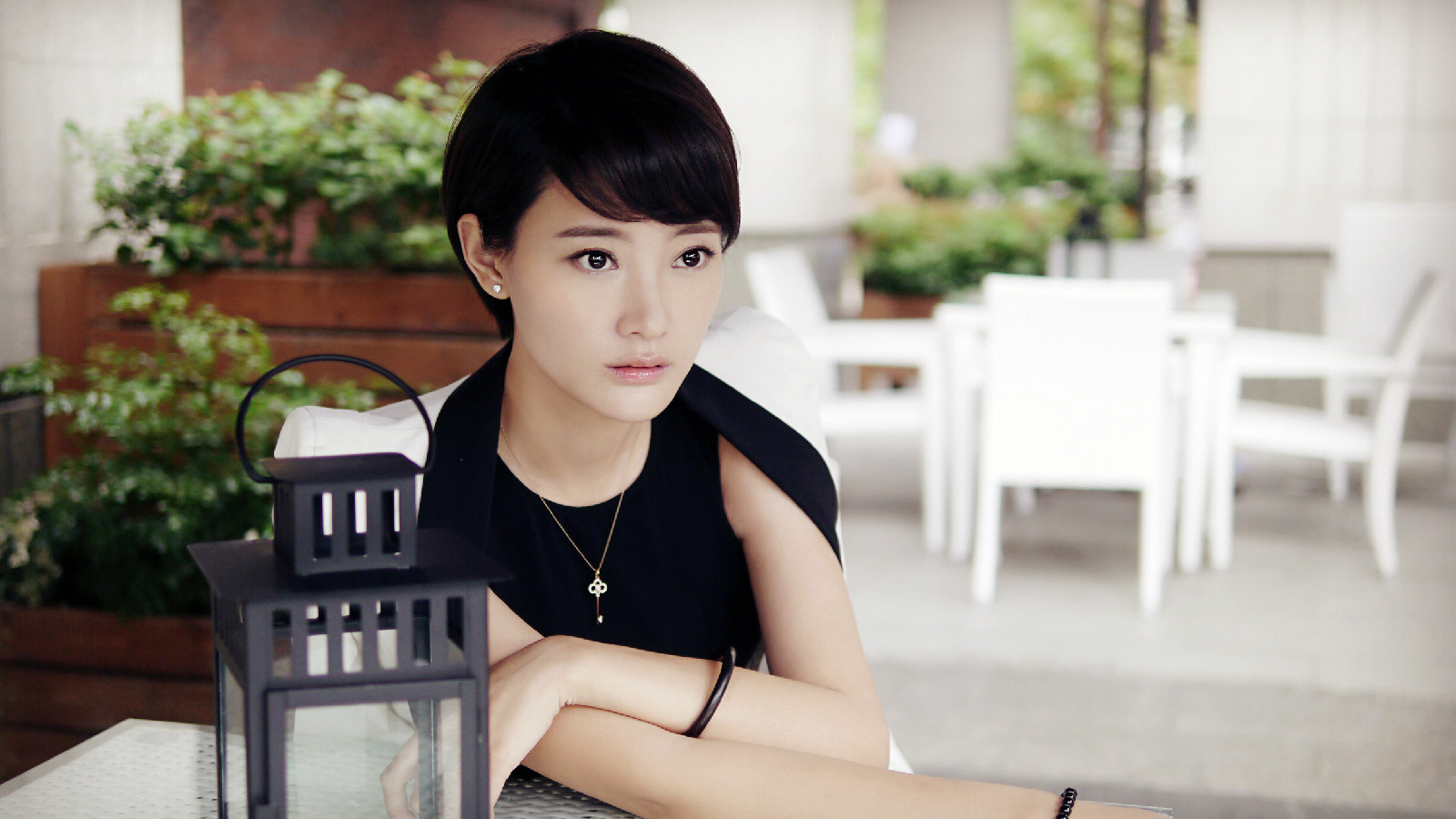  p>杨之瑶,出生于四川省南充市,毕业于上海戏剧学院,中国内地女演员.