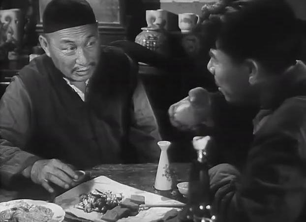 《汾水长流》根据胡正同名小说改编的一部黑白电影剧情片,时长90分钟