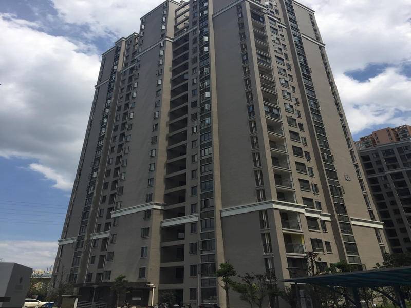  p>跃进家园c区位于武汉市江岸塔子湖,共计房屋1093户. /p>